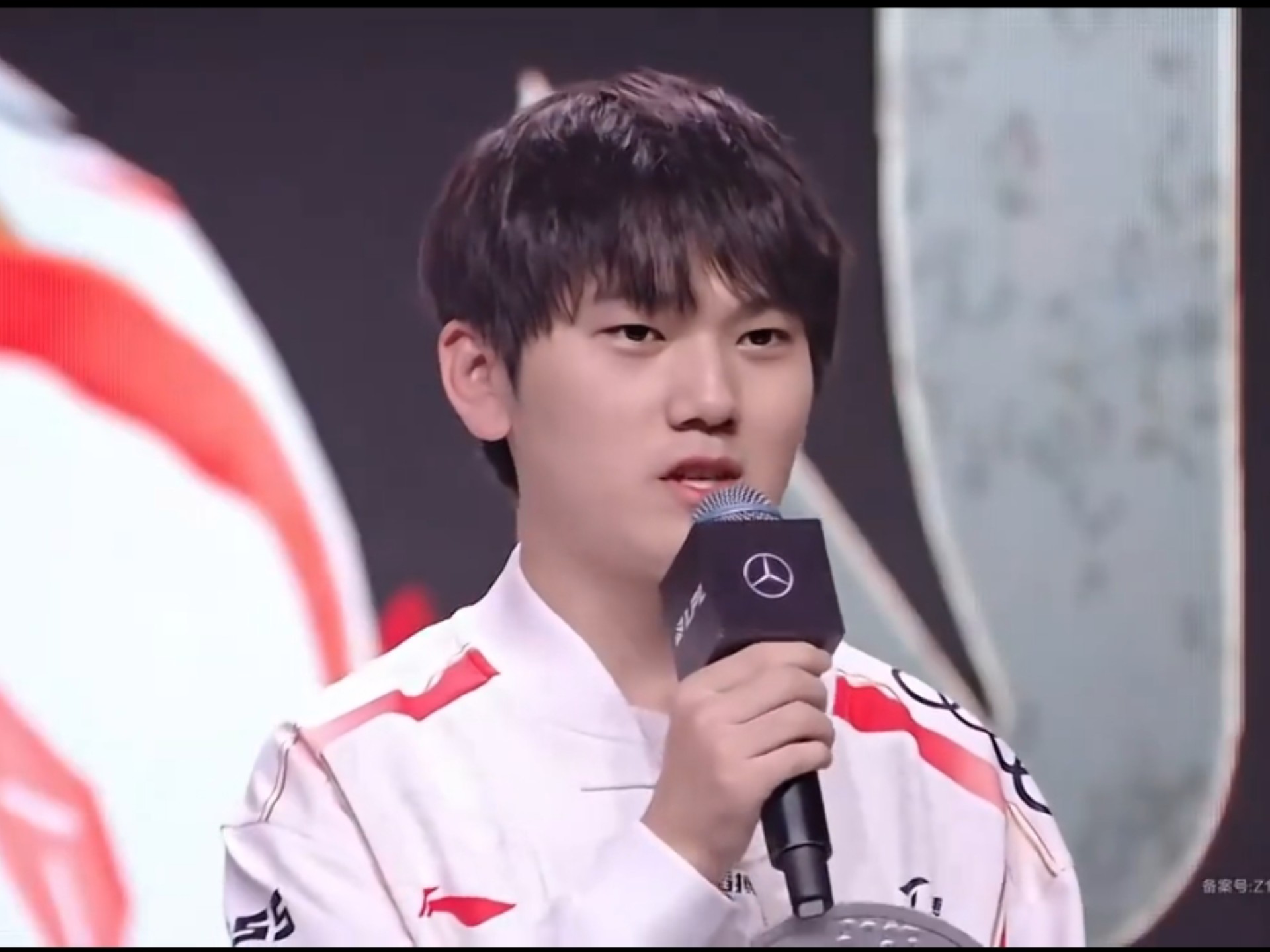 关于JackeyLove重返赛场，出色防守首场状态出色，RNG观众沸腾！引发球迷热议的信息-开云登录入口